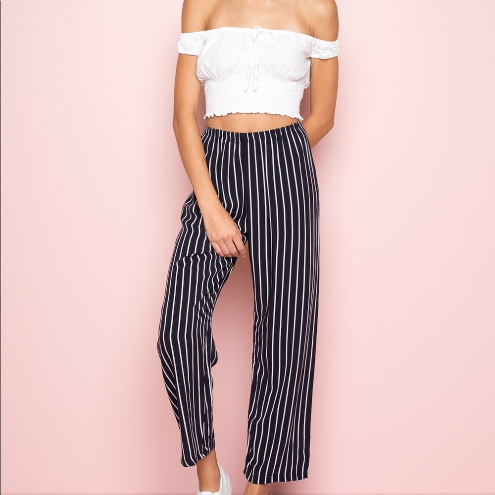 Brandy Melville navy striped Frankie pants new - Picture 2 of 4